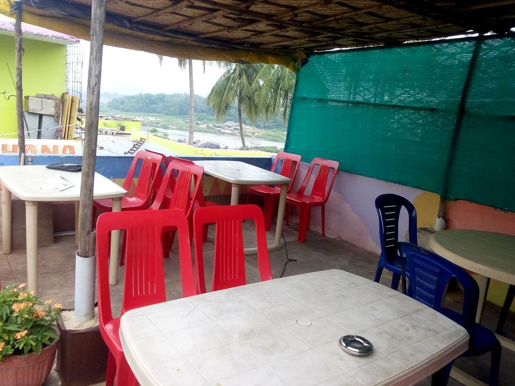 Riverside Homestay 함피 외부 사진